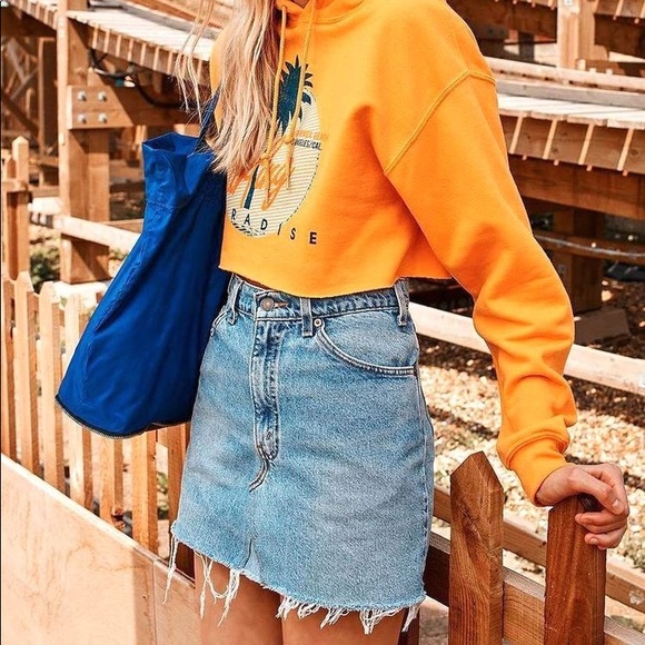 Urban Outfitters Dresses & Skirts - Urban outfitters jean skirt.